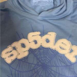 Real spider hoodie doesent fit anymore